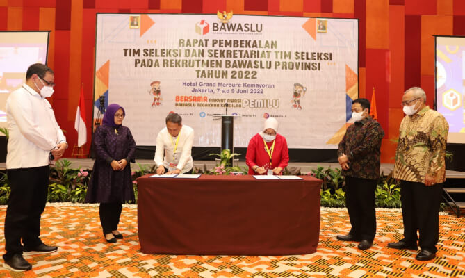 2.815 Orang Daftar Seleksi Calon Anggota Bawaslu Provinsi, 2.348 Orang Ikut Tes Tertulis