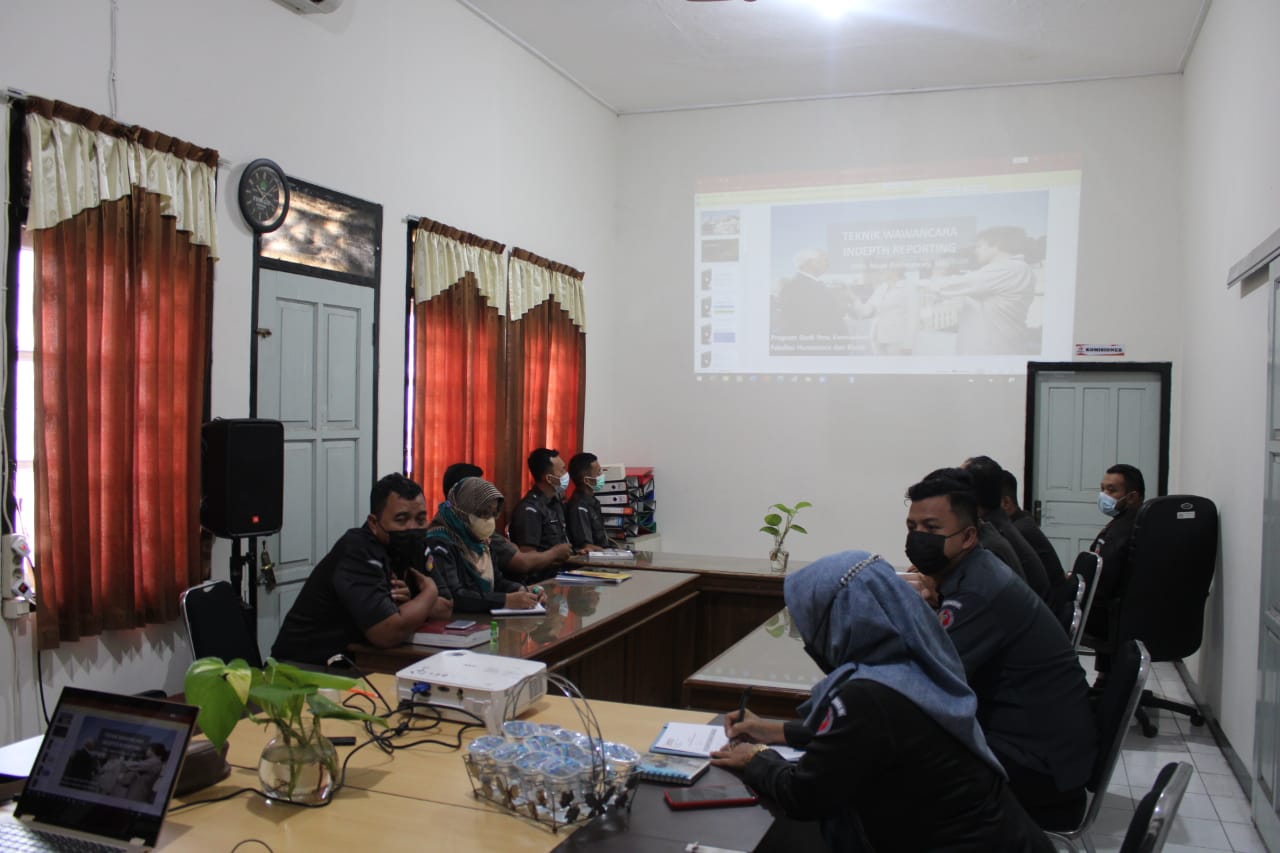 Peningkatan kapasitas kehumasan Bawaslu Cilacap