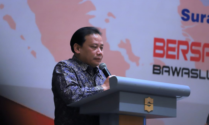 Abhan Tegaskan Tak Ada Reposisi Ketua Bawaslu di Daerah