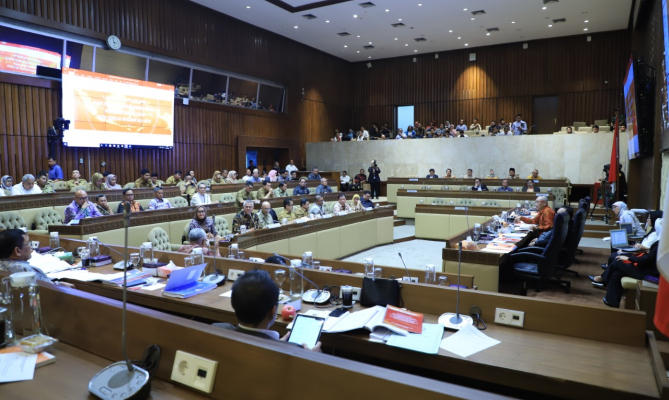 Di DPR, Abhan Sampaikan Metode Pengawasan Calon Perorangan, Keberadaan Bawaslu Kabupaten/Kota, dan NPHD