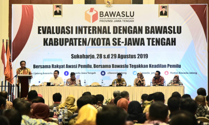 Rakor Evaluasi Internal, Abhan : evaluasi ini jangan hanya evaluasi internal secara kelembagaan tapi juga evaluasi kinerja pengawasan Pemilu 2019