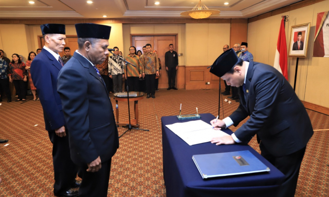 Lantik PAW Anggota Bawaslu Daerah, Abhan Minta cepat Adaptasi Bekerja