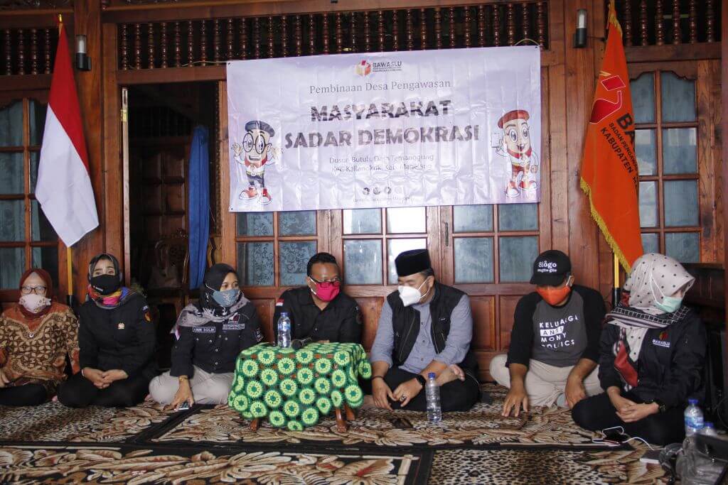 Pembinaan Desa Anti Politik Uang di “Nepal van Java