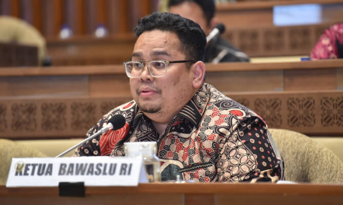 RDP bersama Komisi II, KPU, DKPP dan Kemendagri, Bawaslu Beri Masukan PKPU Pendaftaran Parpol