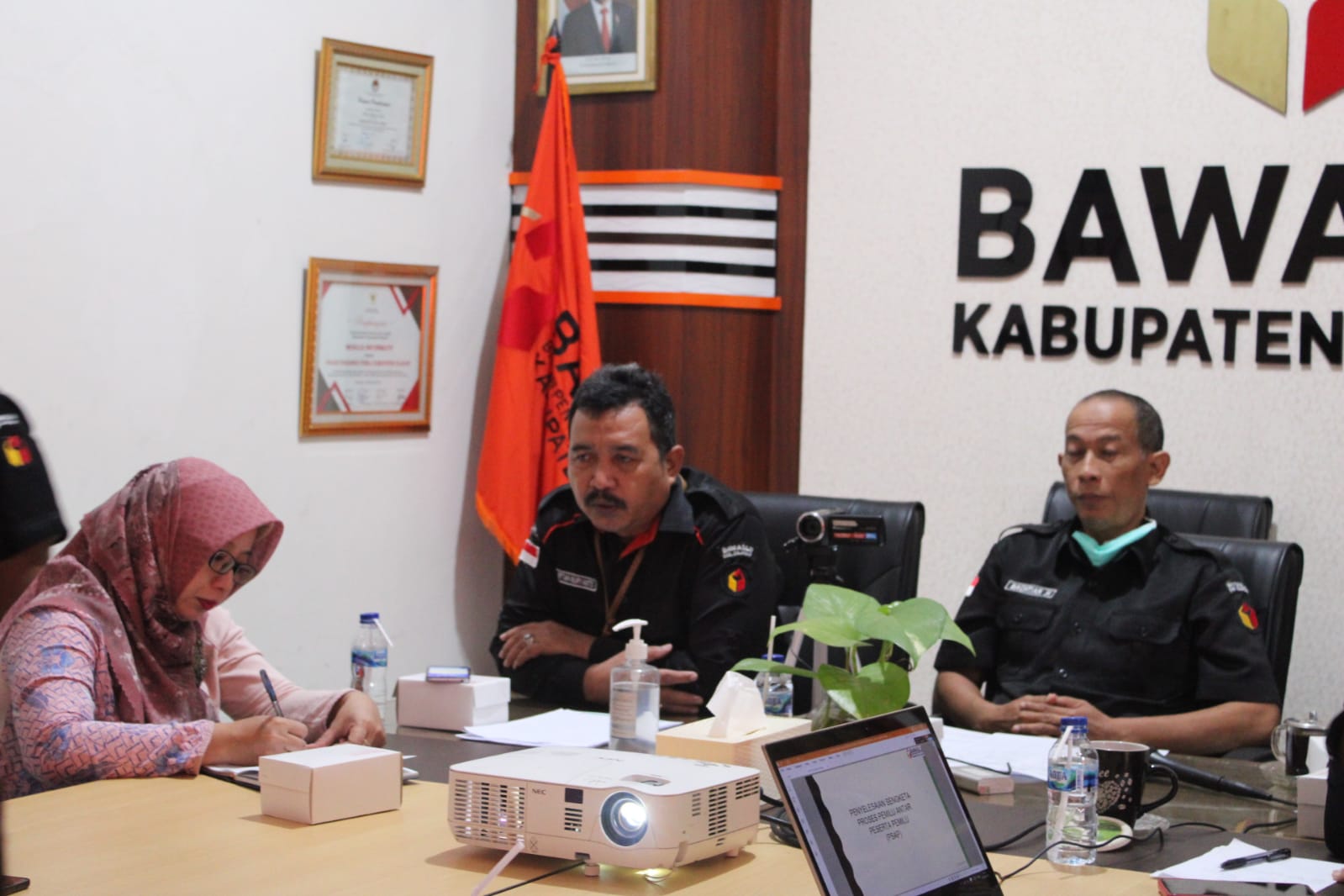 Rapat Koordinasi Tentang Tata Cara Penyelesaian Sengketa Antarpeserta Pemilu