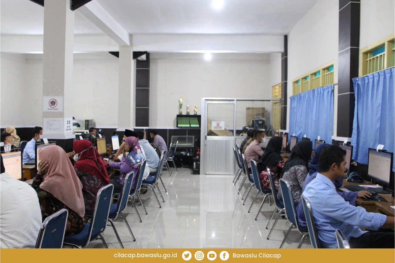 407 Orang Ikuti Tes CAT Panwaslu Kecamatan di Kabupaten Cilacap