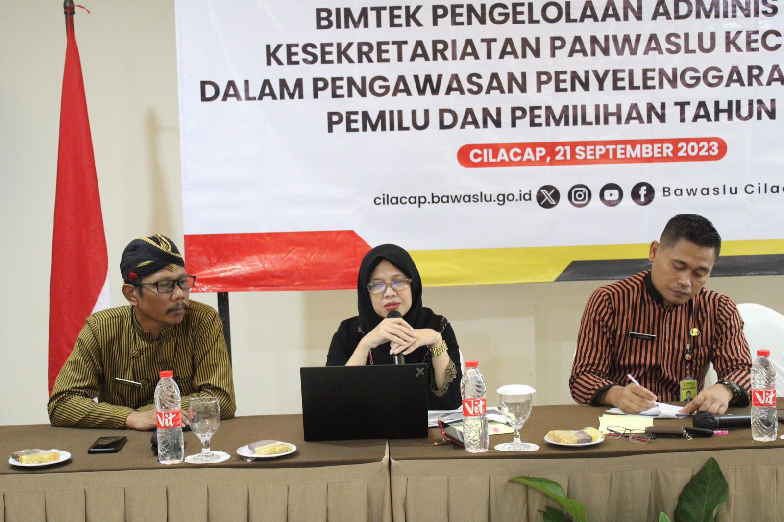 Bimbingan Teknis Pengelolaan Administrasi Kesekretariatan Panwaslu Kecamatan Dalam Pengawasan Penyelenggaraan Tahapan Pemilu Tahun 2024