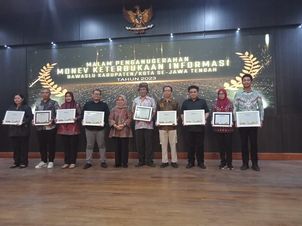 Bawaslu Cilacap Raih Predikat Informatif