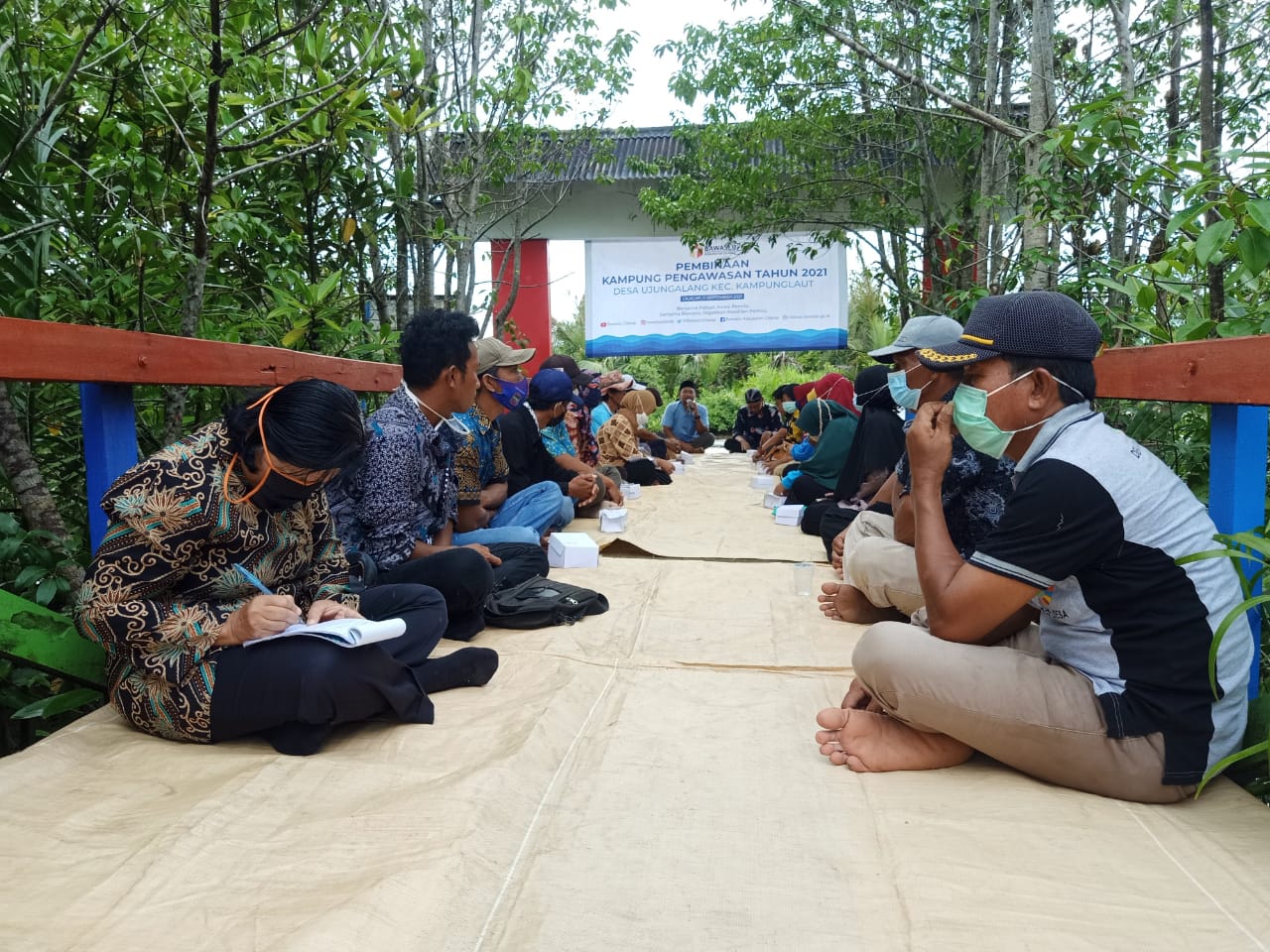 PEMBINAAN KAMPUNG PENGAWASAN DESA UJUNGALANG KECAMATAN KAMPUNG LAUT