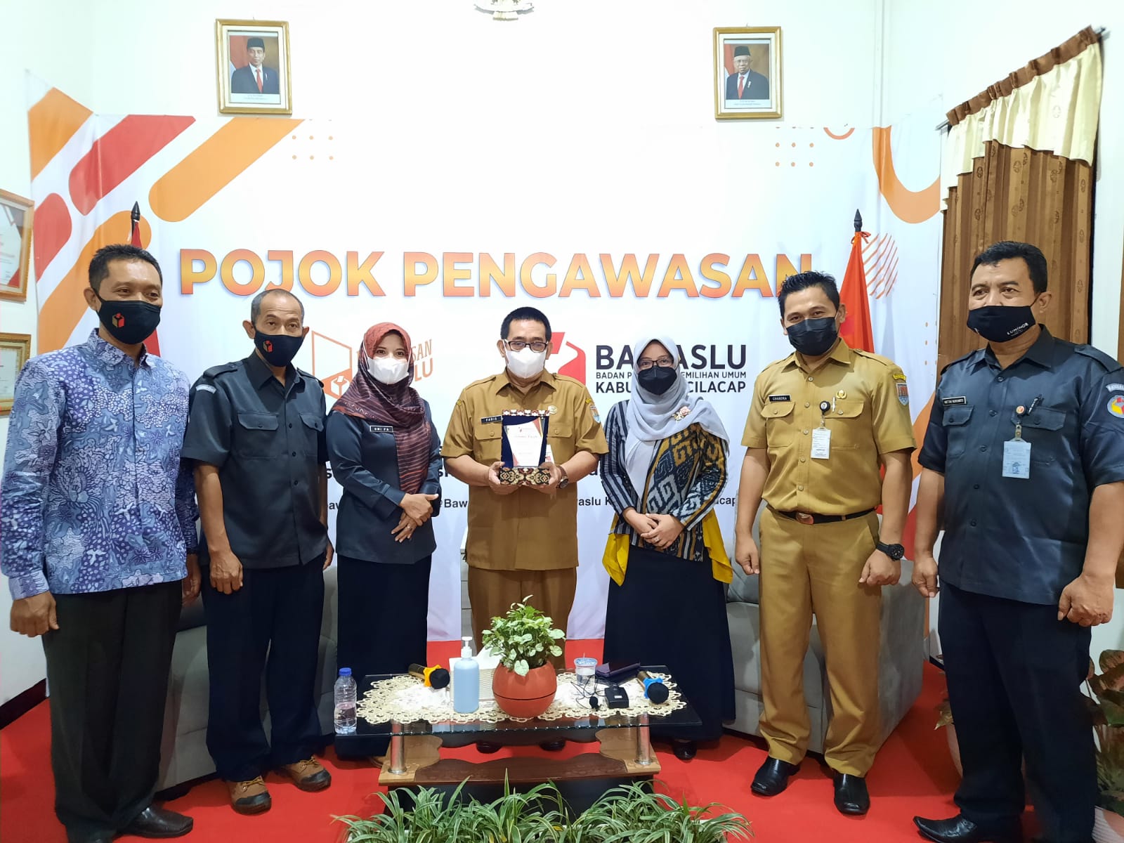 BAWASLU MENGGELAR WEBINAR BERTEMAKAN NETRALITAS  ASN