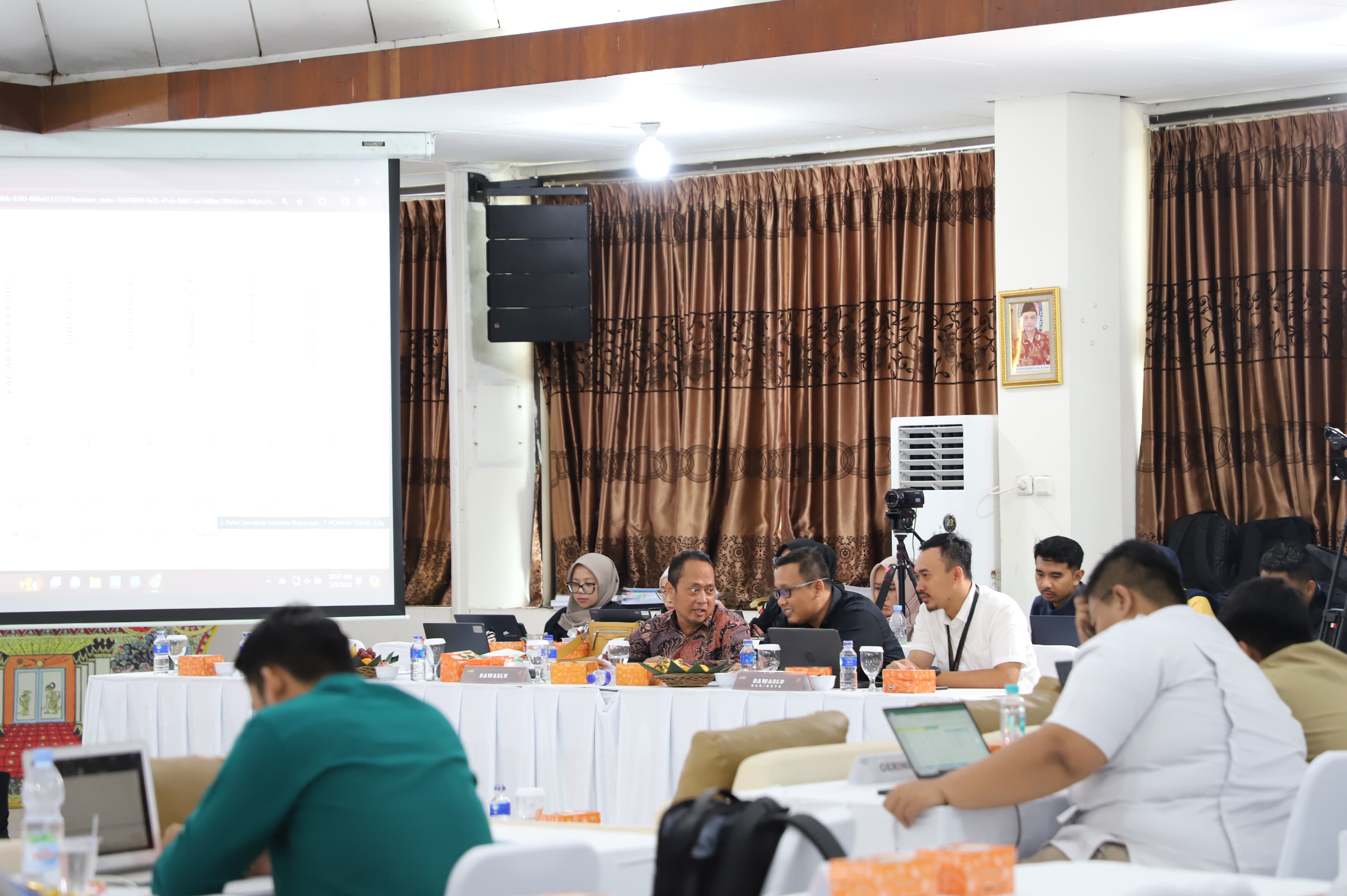 Awasi Rekapitulasi Tingkat Provinsi, Prosesnya Berjalan Cepat dan Lancar 