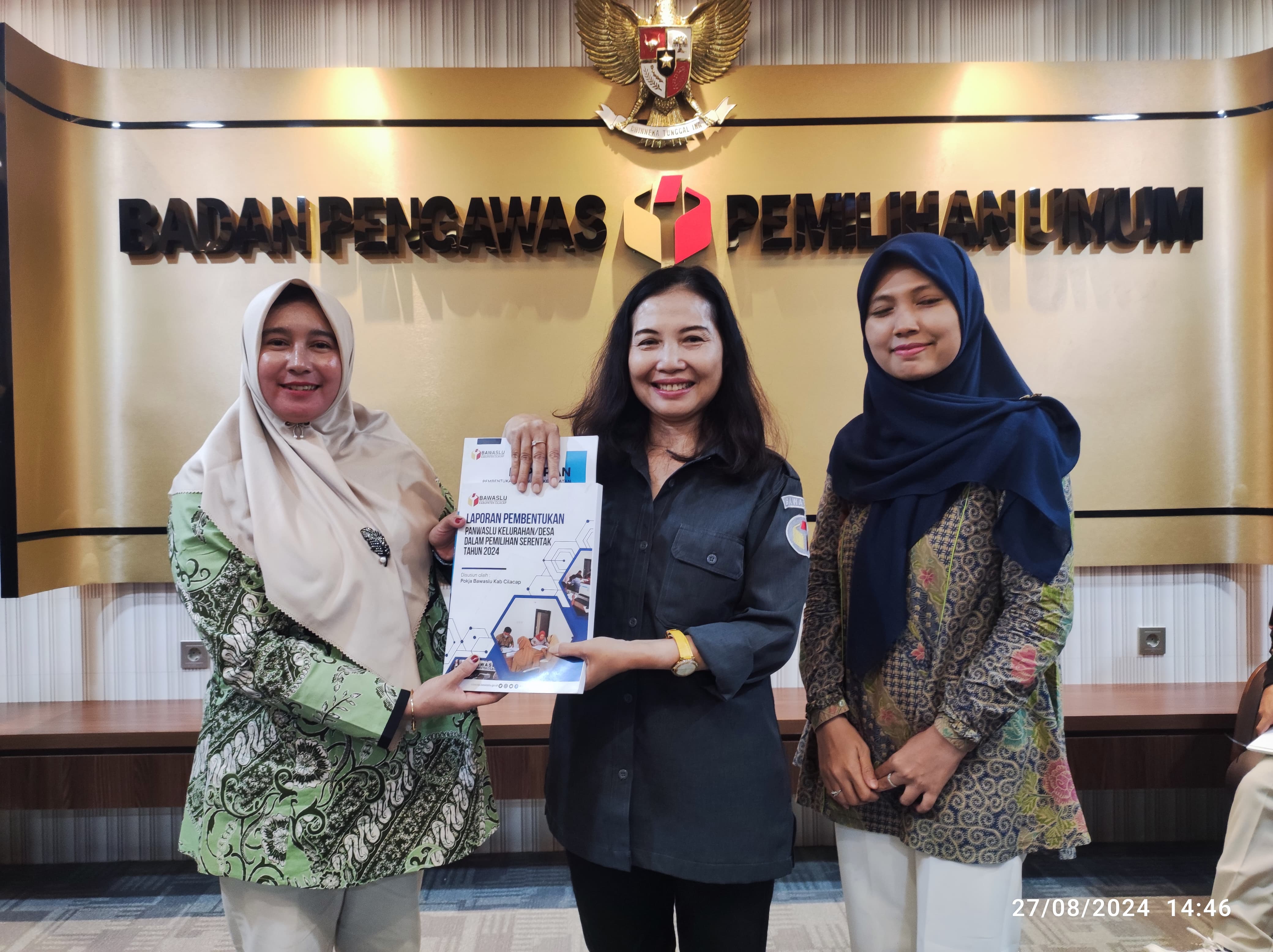 Penyampaian Laporan Akhir Pembentukan Badan Adhoc Bawaslu Kabupaten Cilacap pada Pemilihan Serentak 2024