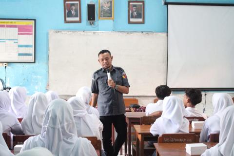 bawaslu goes to school sma raden fatah