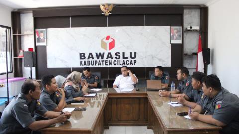 Rapat Internal 08 April 2025