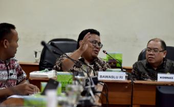 Bawaslu Akan Ajak KPU Gandeng Kemenkes Minimalisir Jatuhnya Korban Petugas TPS