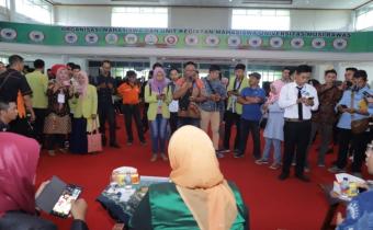 Dewi Ajak Mahasiswa Unmura Tak Jadi Pemilih Pragmatis