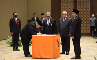 Sambut Pemilu 2024, Ketua Bawaslu Lantik Sekjen baru