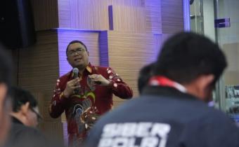 Kepada Polisi Siber, Fritz Jabarkan Tantangan Deteksi Ujaran Kebencian dan Hoaks