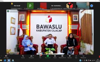 Membangun Demokrasi melalui Pendidikan