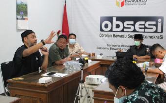 DISKUSI DEMOKRASI PEMILU DAN PENGAWASAN PARTISIPATIF BERSAMA PENGGIAT MEDIA SOSIAL