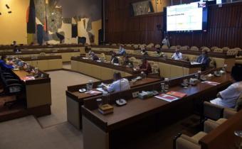 Rapat di DPR, Tiap TPS Dibatasi Maksimal 500 Pemilih