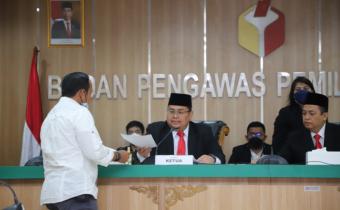 Sidang Pemeriksaan Laporan Partai Pelita dan Partai Ibu, Pelapor dan Terlapor Saling Sanggah Konstruksi Dalil