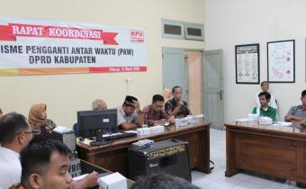 Menghadiri Rapat Koordinasi Mekanisme PAW DPRD Kabupaten di KPU Kabupaten Cilacap