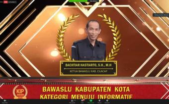 Bawaslu Cilacap mendapat kategori ‘Menuju Informatif’ pada Penganugrahan KIP Award 2020