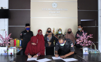 Bawaslu Cilacap Melakukan Penandatanganan Perjanjian Kerjasama Dengan STIE Muhammadiyah Cilacap