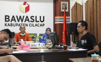 Pendaftaran Pemantau Pemilu Resmi Dibuka, Bawaslu Cilacap Gelar "SINAU BARENG" Pemantau Pemilu