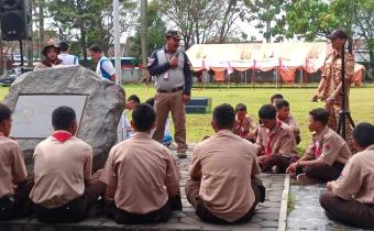 Sosialisasi SAKA Adhyasta Pemilu Bawaslu Kabupaten Cilacap di SMK Dr. Soetomo Cillacap