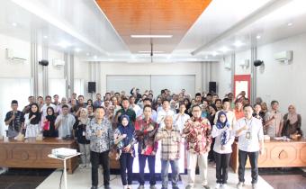 Penguatan Kapasitas dengan tema “Rapat Koordinasi Pengawasan Pencocokan dan Penelitian Data Pemilih pada Pemilihan Serentak Tahun 2024”