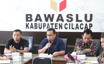 Awasi Netralitas ASN, TNI-Polri, Kepala Desa dan Perangkat Desa, Bawaslu Cilacap Bentuk Pokja Netralitas.