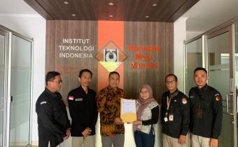 Pengawasan Verifikasi Administrasi Bakal Calon Bupati dan Wakil Bupati Kabupaten Cilacap Tahun 2024 di Institut Teknologi Indonesia Tangerang Selatan