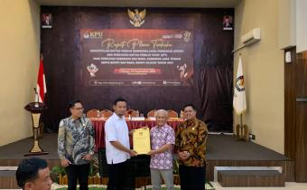 Pengawasan Rapat Pleno Terbuka Rekapitulasi DPT tingkat KPU Kabupaten Cilacap