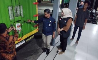 Pengawasan logistik Surat Suara Pemilihan Bupati dan Wakil Bupati Cilacap Tahun 2024 di Gudang KPU Kab Cilacap.